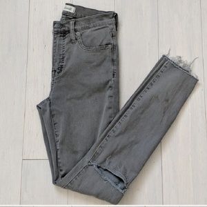 Not for sale; part of bundle